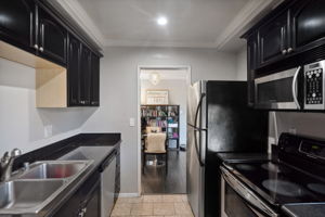 625 N Flores Street 205-15