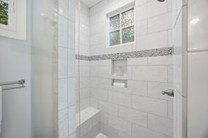  Photo 51