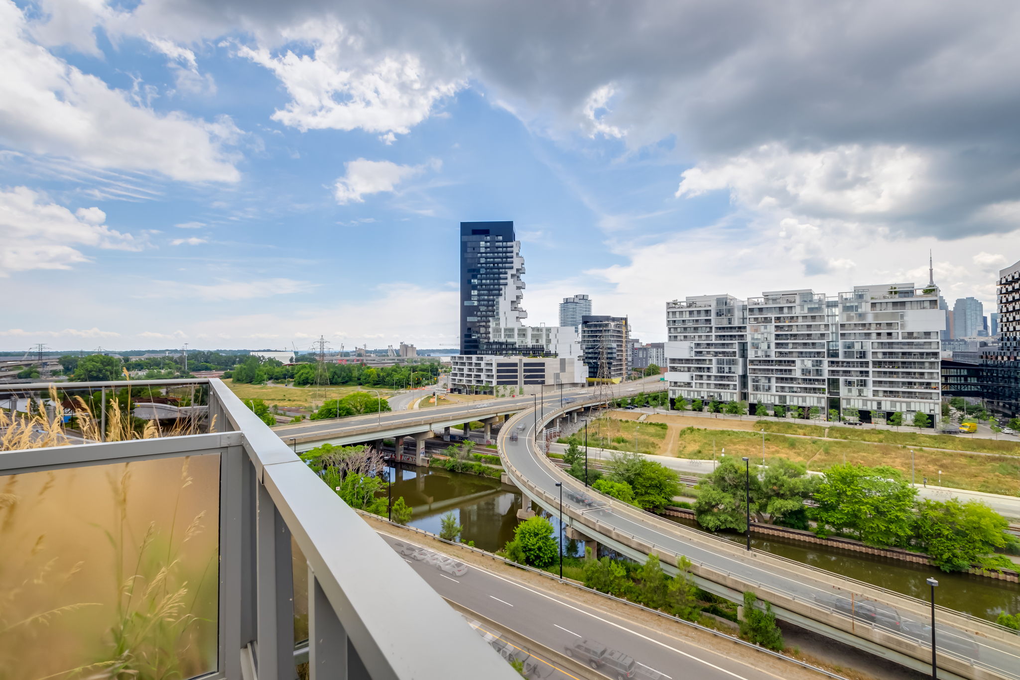 Toronto property showcase — delivered property photograph 97
