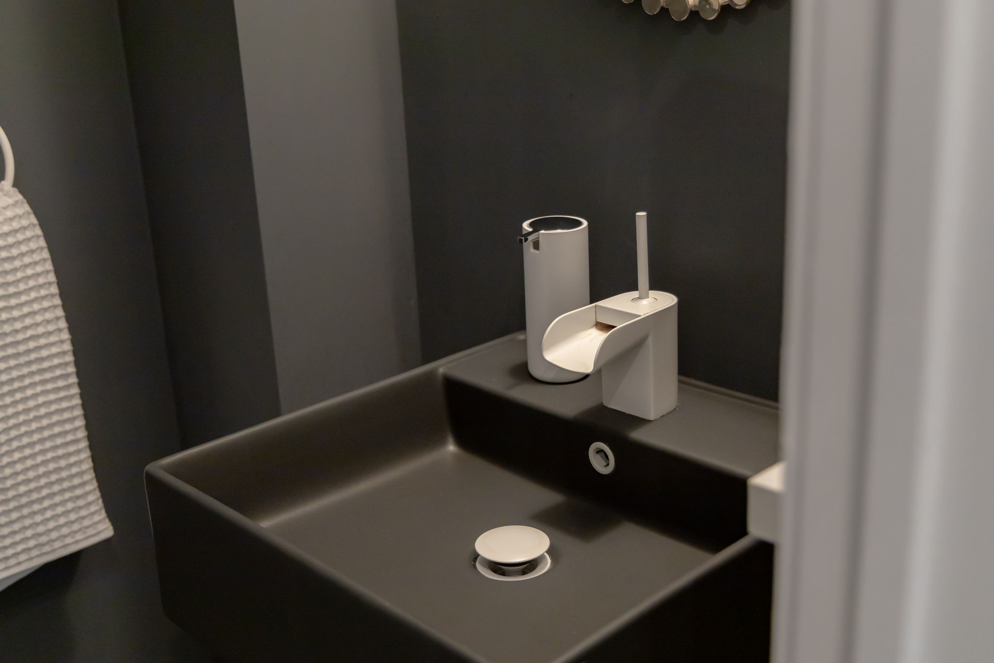 Toronto property showcase — delivered property photograph 66