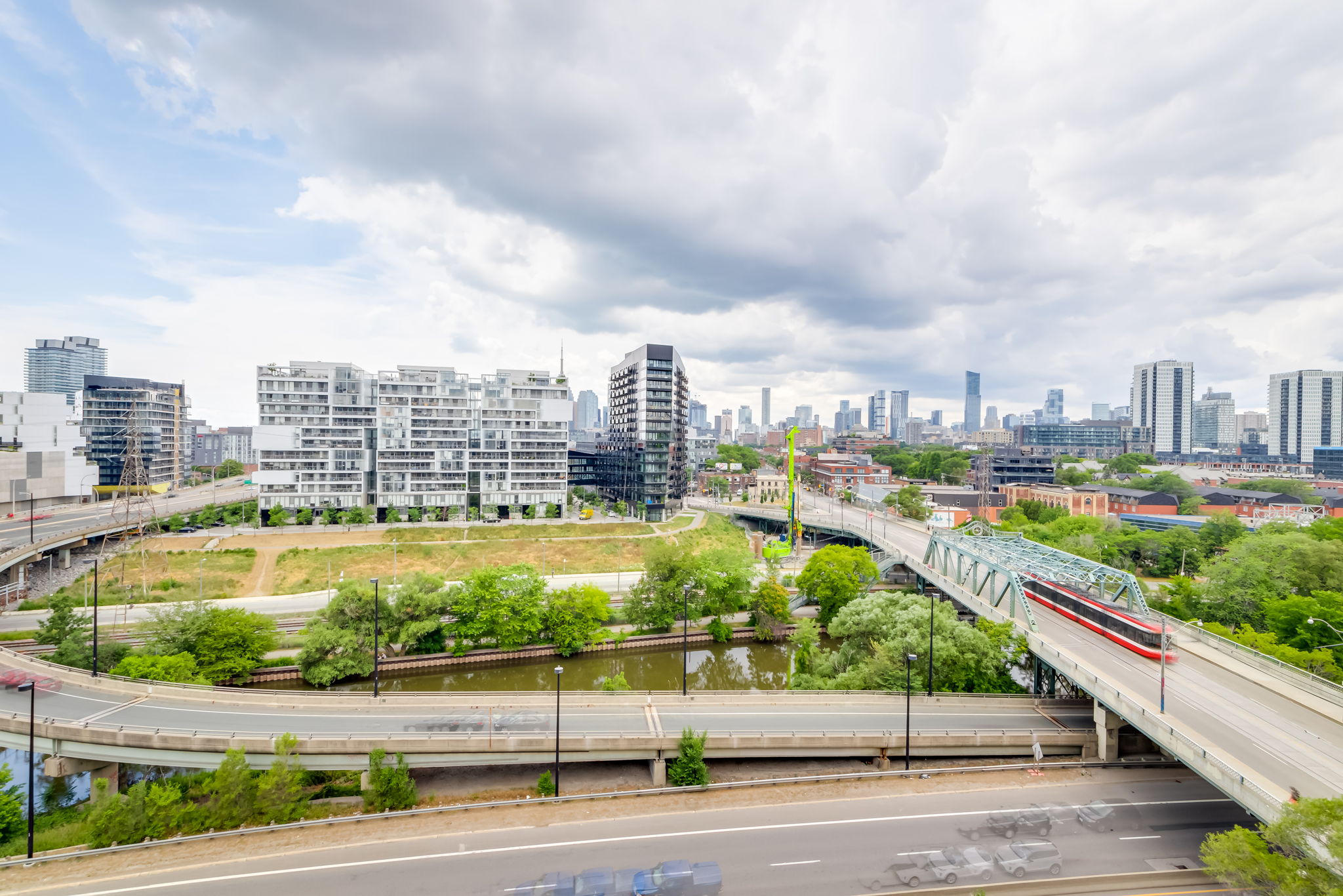 Toronto property showcase — delivered property photograph 95