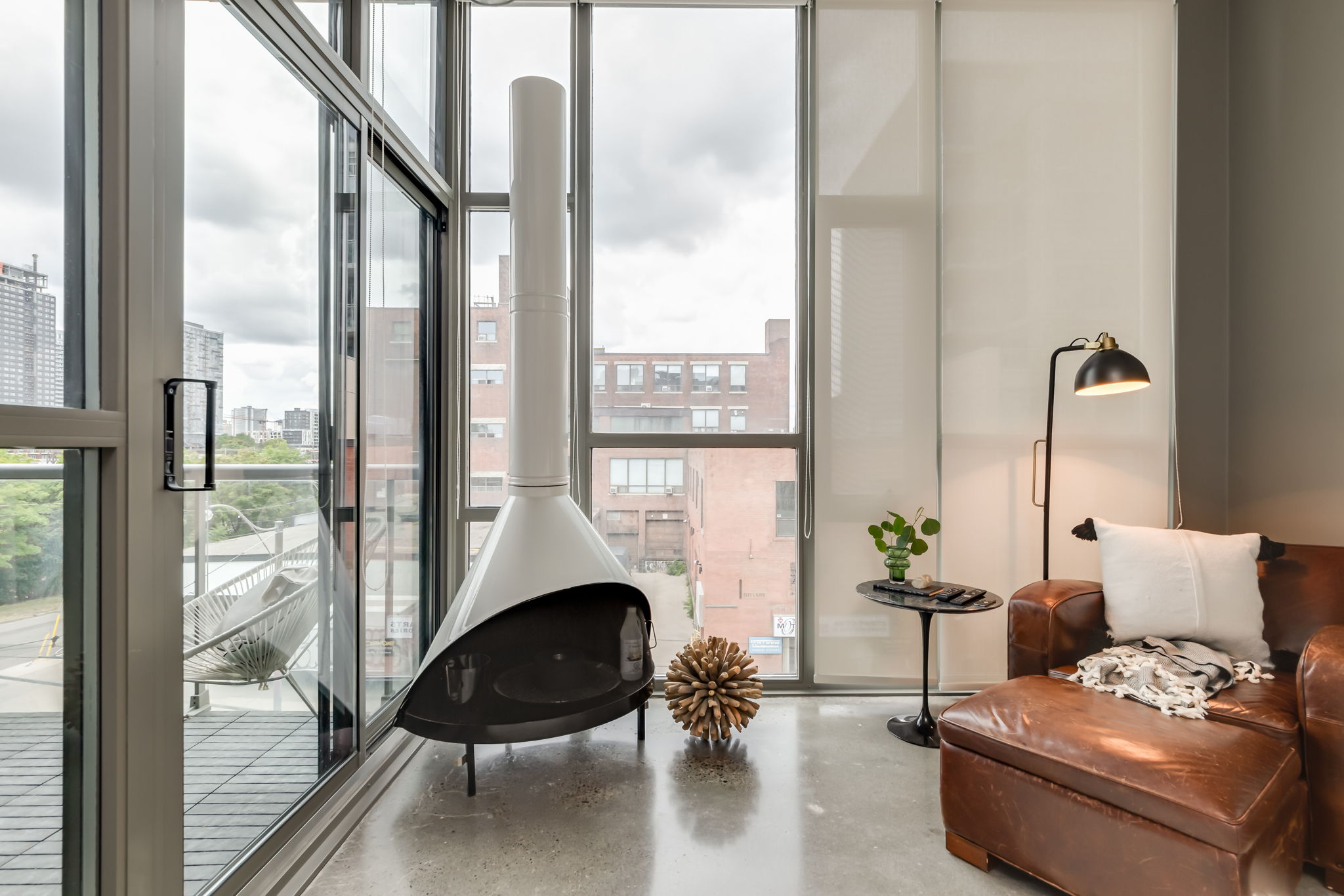 Toronto property showcase — delivered property photograph 34
