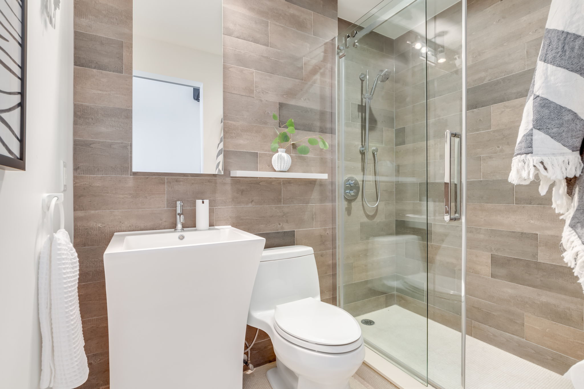 Toronto property showcase — delivered property photograph 21