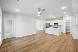 Teardrop Dr-S1710-008.jpg