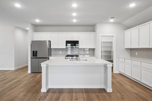 Teardrop Dr-S1710-014.jpg