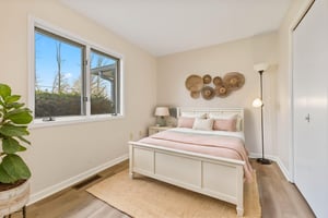 9G2A0150 virtually staged.jpeg