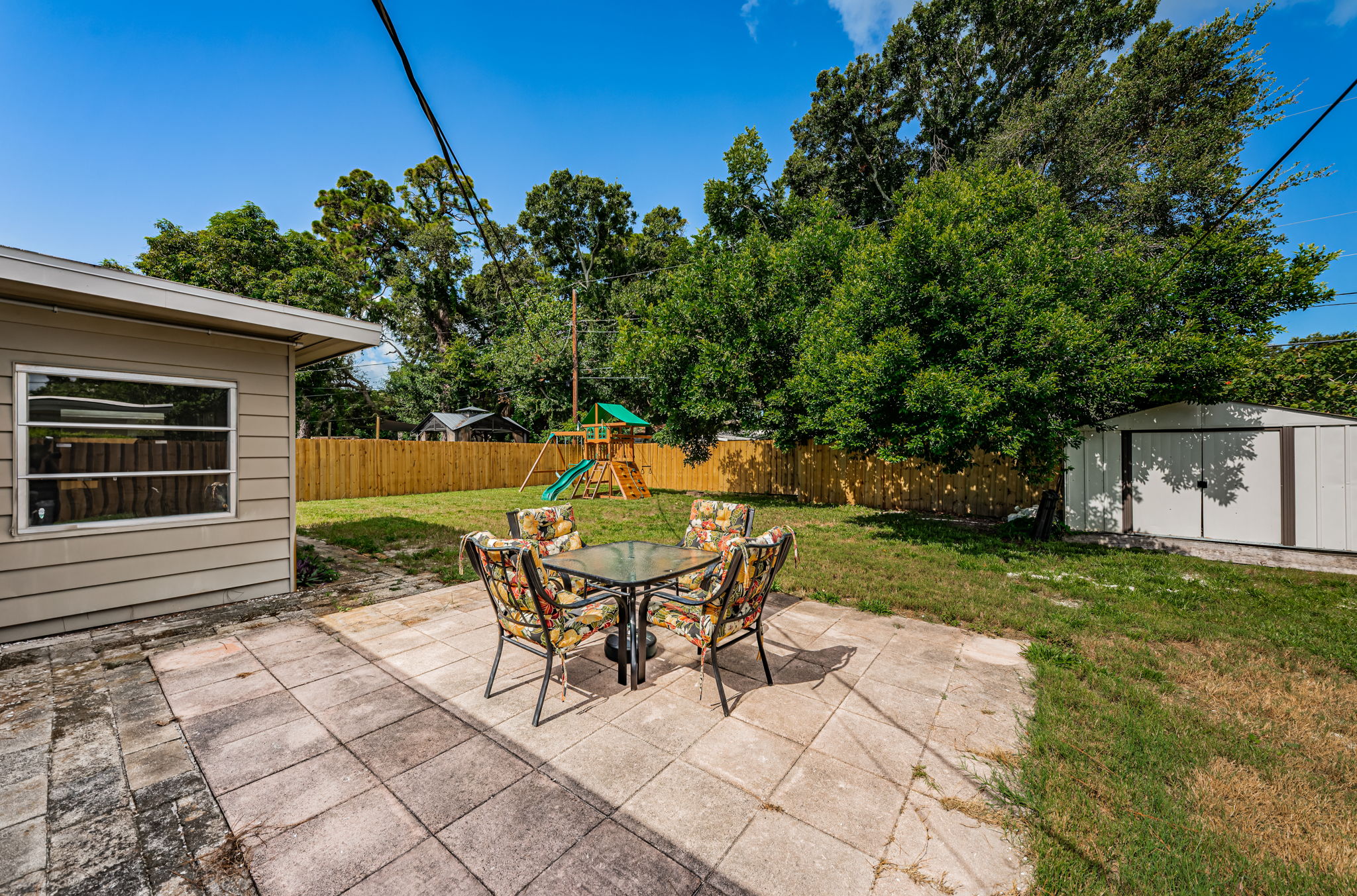 Patio 2-2