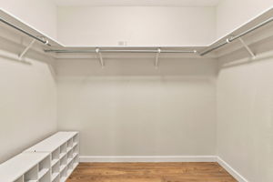 025_F8_6255 Blauer Ct