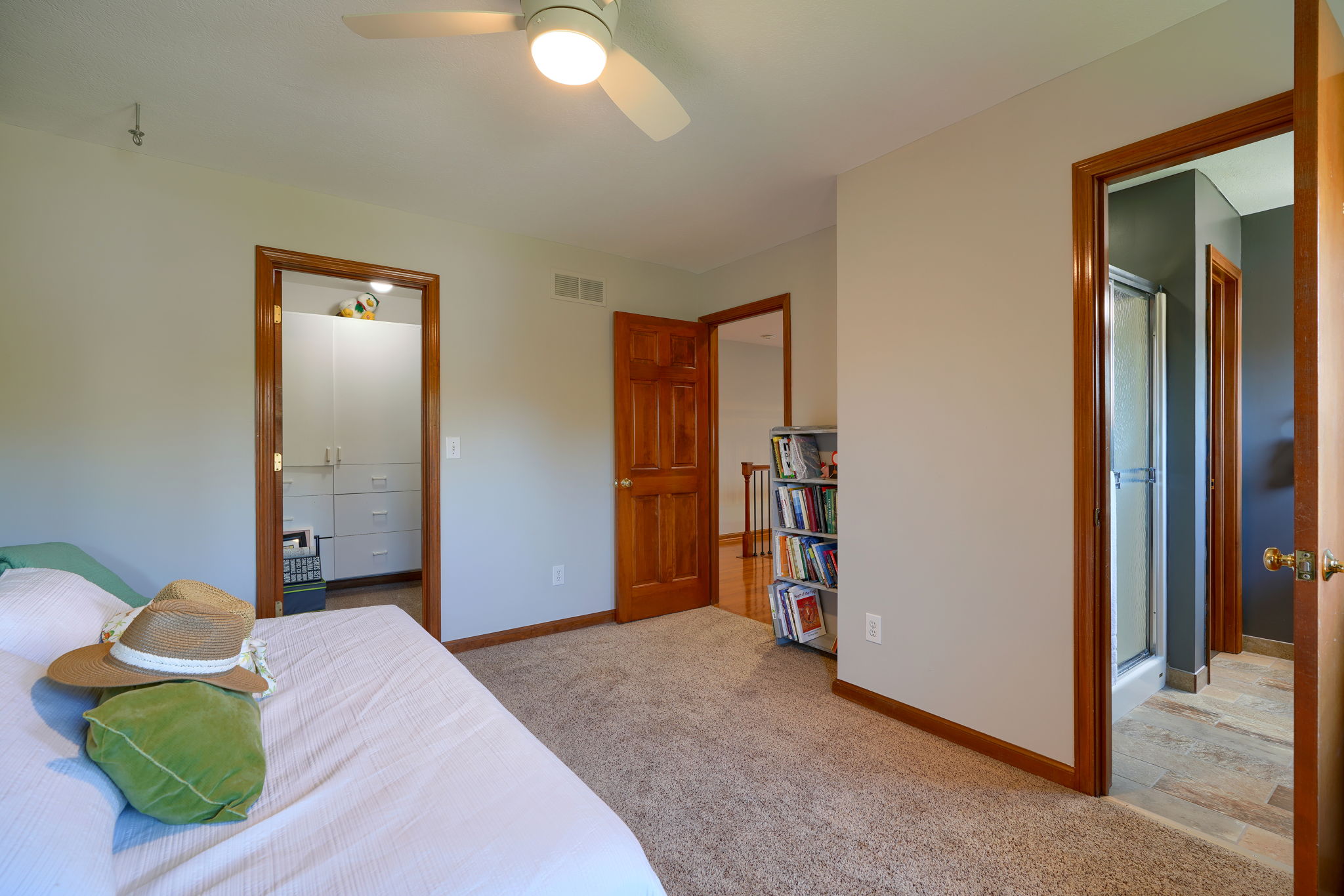 6255 Spinnaker Dr (30)