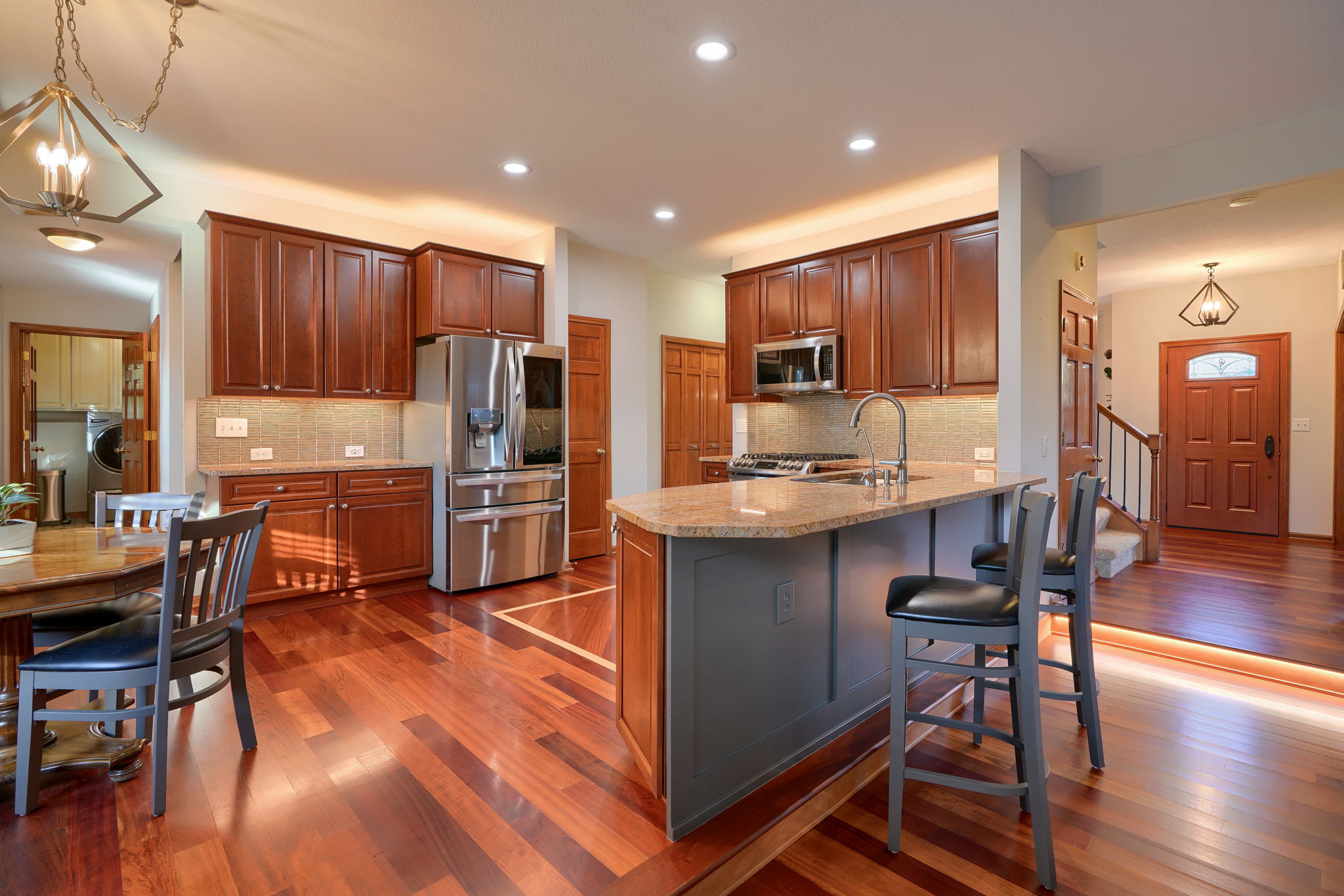 6255 Spinnaker Dr (58)