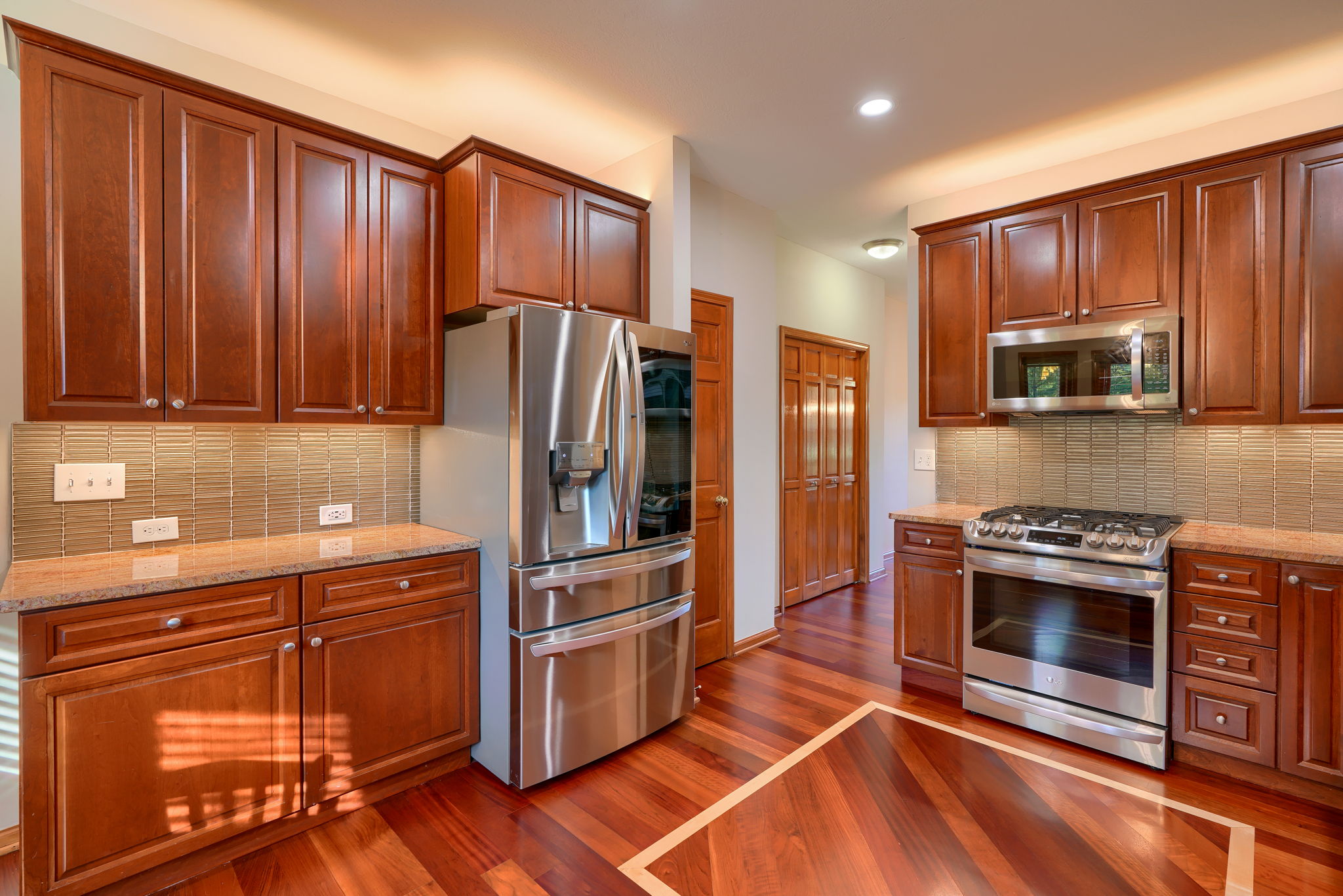 6255 Spinnaker Dr (59)