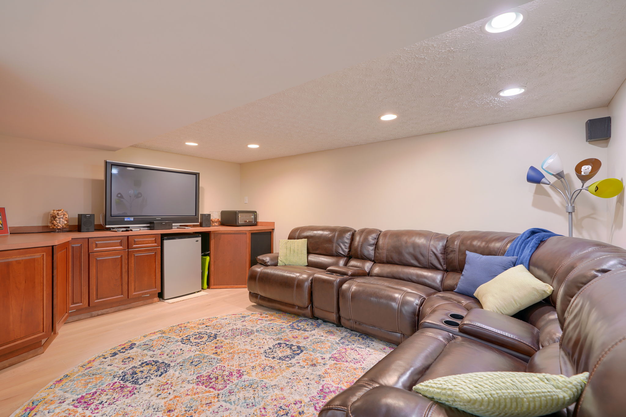 6255 Spinnaker Dr (65)