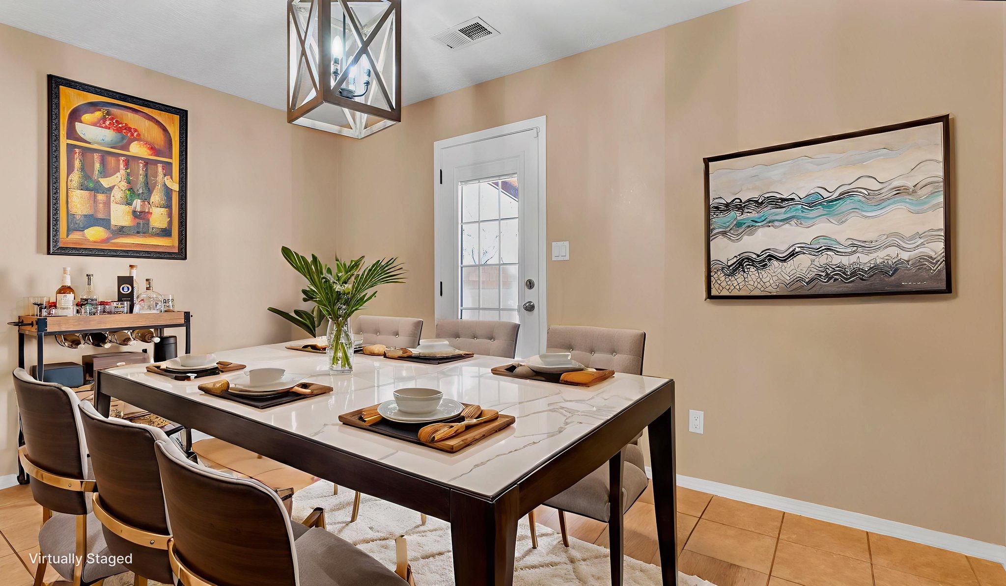 DSC00036 virtually staged.jpeg