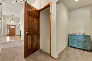  Photo 47