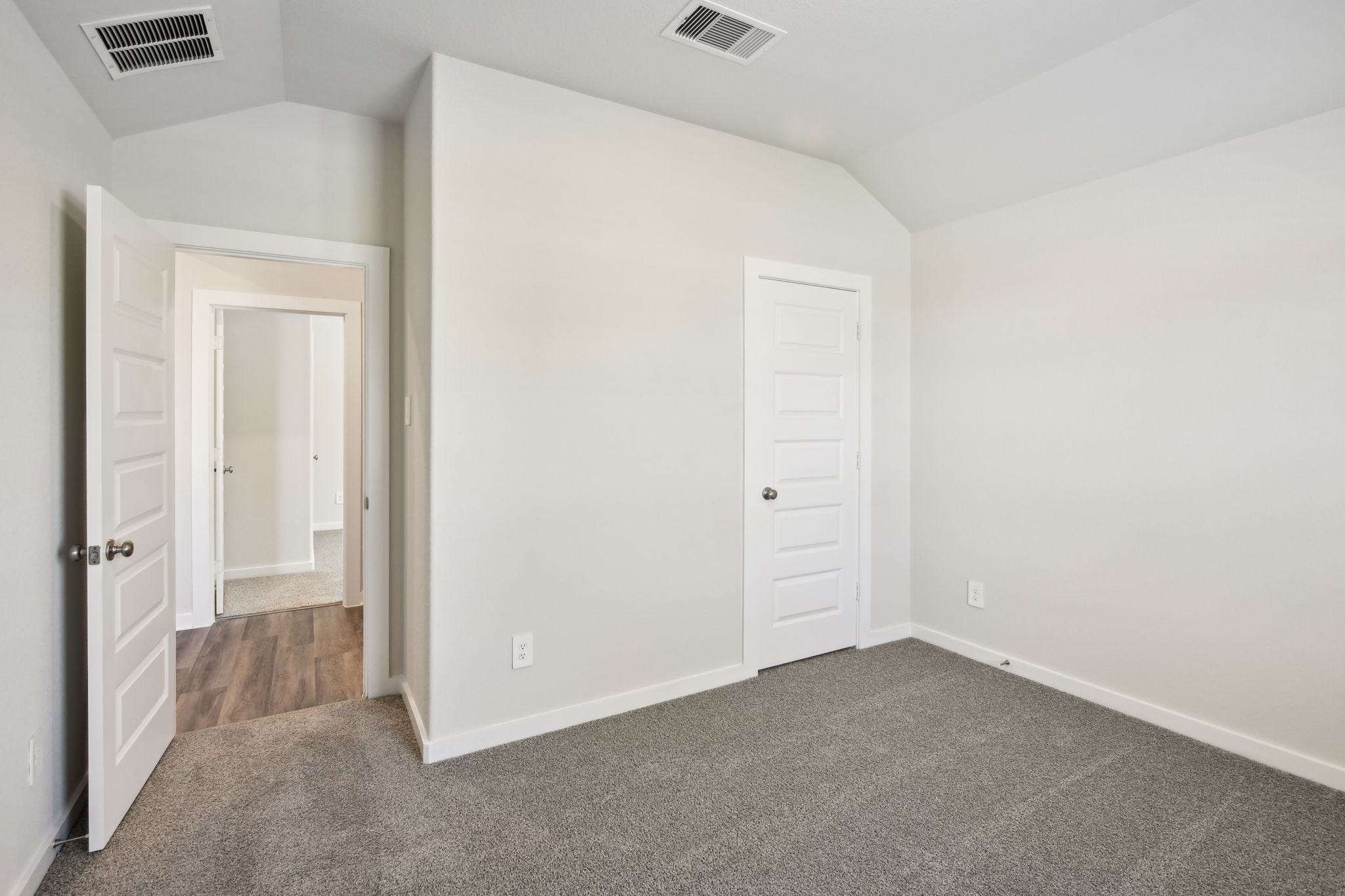 Houston - Wall Street Village - 6258 Brazos Trl, Richmond, TX -  020