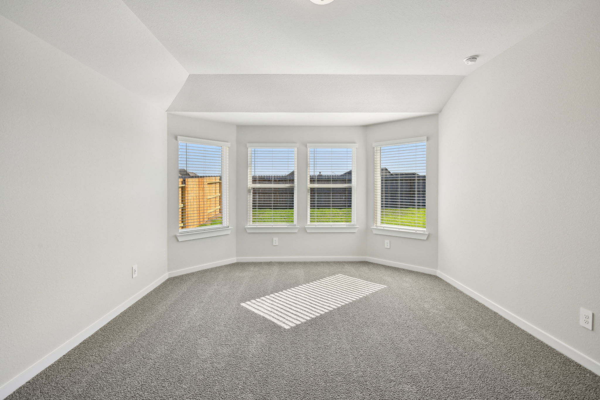 Houston - Wall Street Village - 6258 Brazos Trl, Richmond, TX -  031