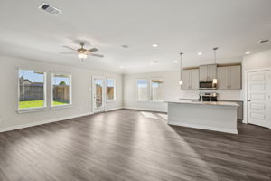 Houston - Wall Street Village - 6258 Brazos Trl, Richmond, TX -  008