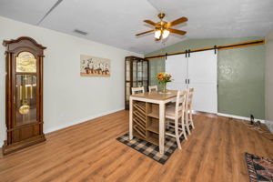 Dining Room2b