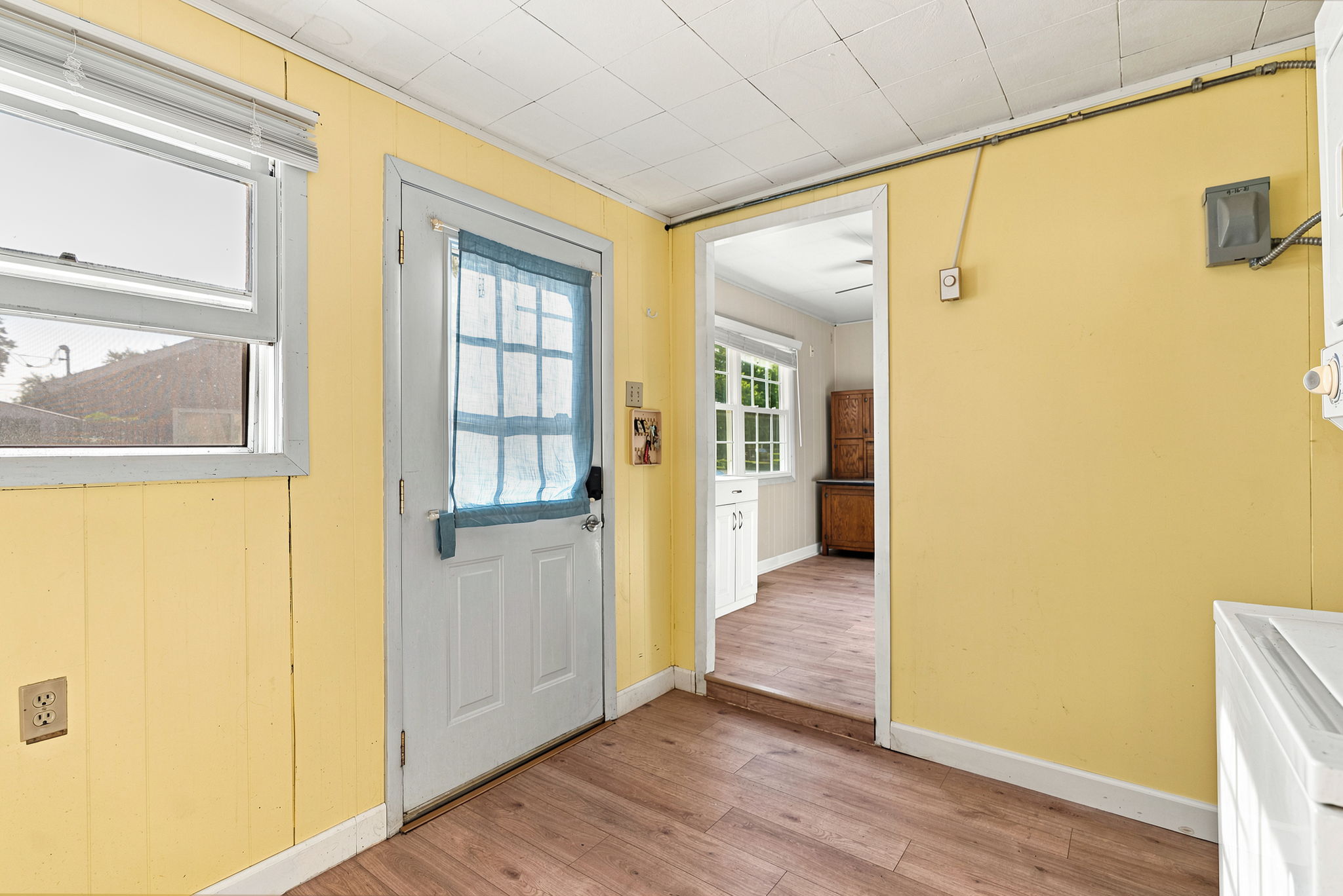  Photo 33
