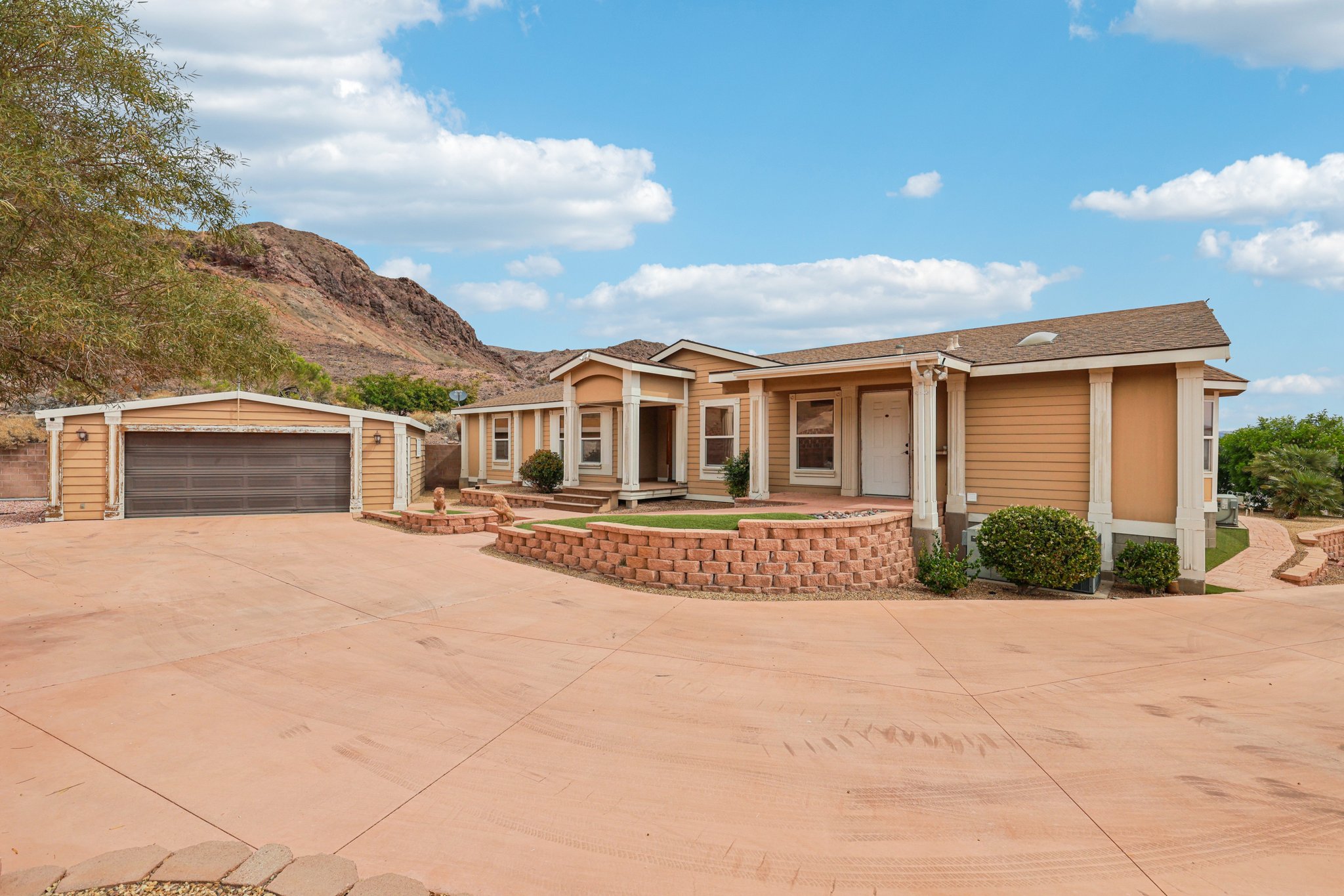 626 Mt Bona Way Boulder City-S1704-002.jpg