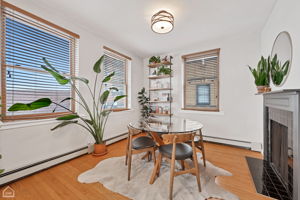 626 W Waveland Ave 4A_005