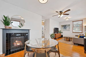 626 W Waveland Ave 4A_006