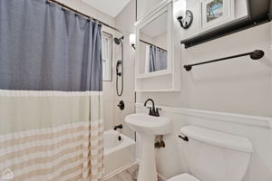 626 W Waveland Ave 4A_011