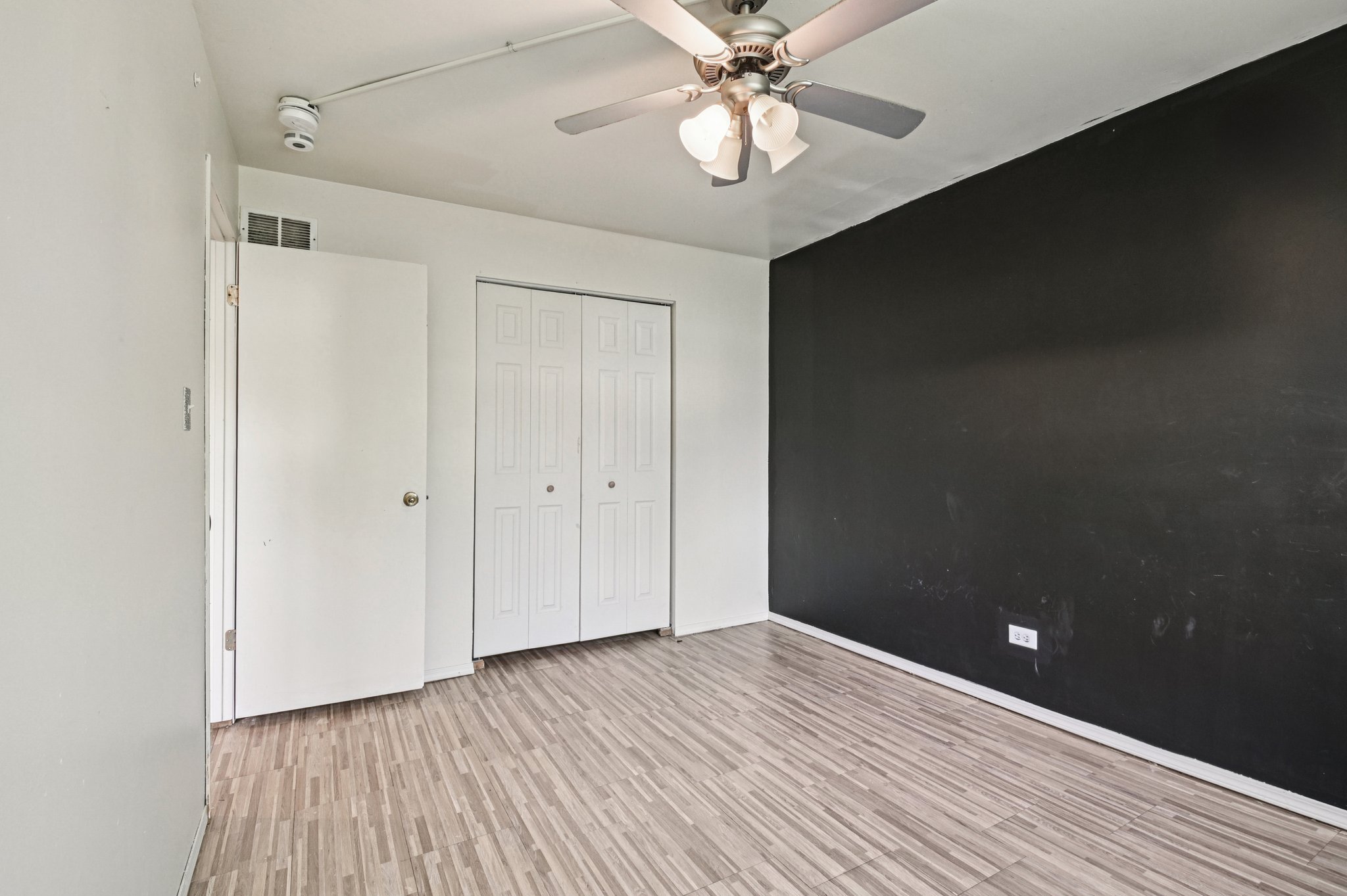 6260 Sunflower Dr-S0909-031.jpg