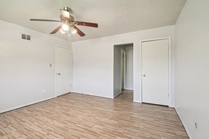 6260 Sunflower Dr-S0909-035.jpg