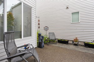  Photo 33