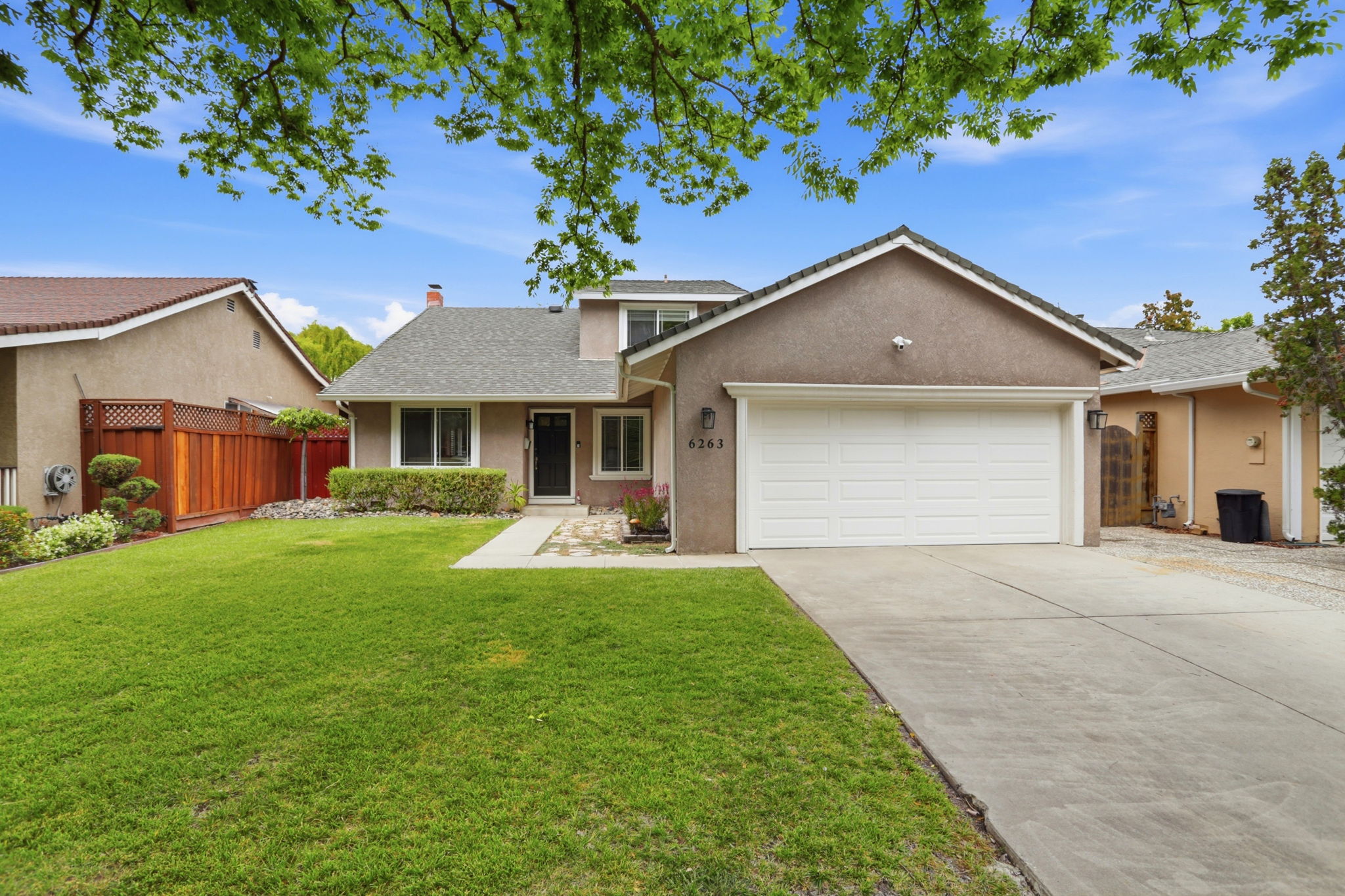 001_F8_6263 Mahan Dr