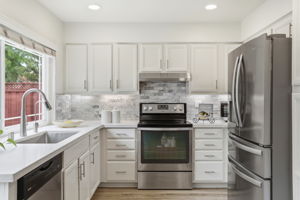 013_F8_6263 Mahan Dr