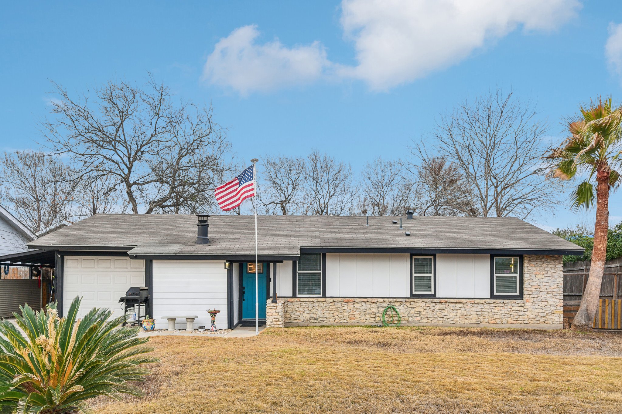 Apple Vly Dr-S1402-003.jpg