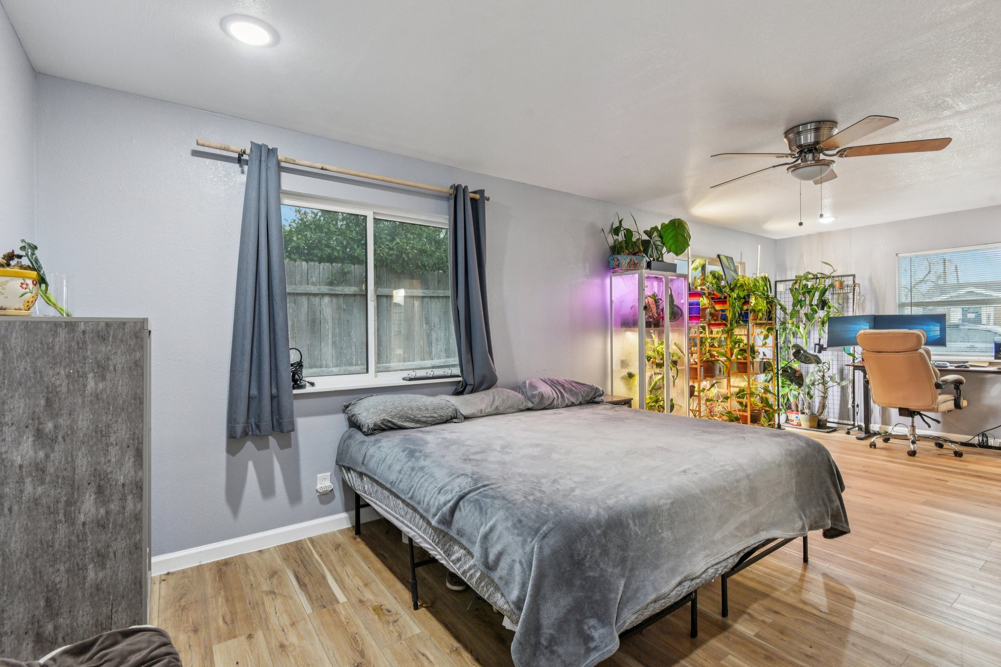 Apple Vly Dr-S1402-020.jpg