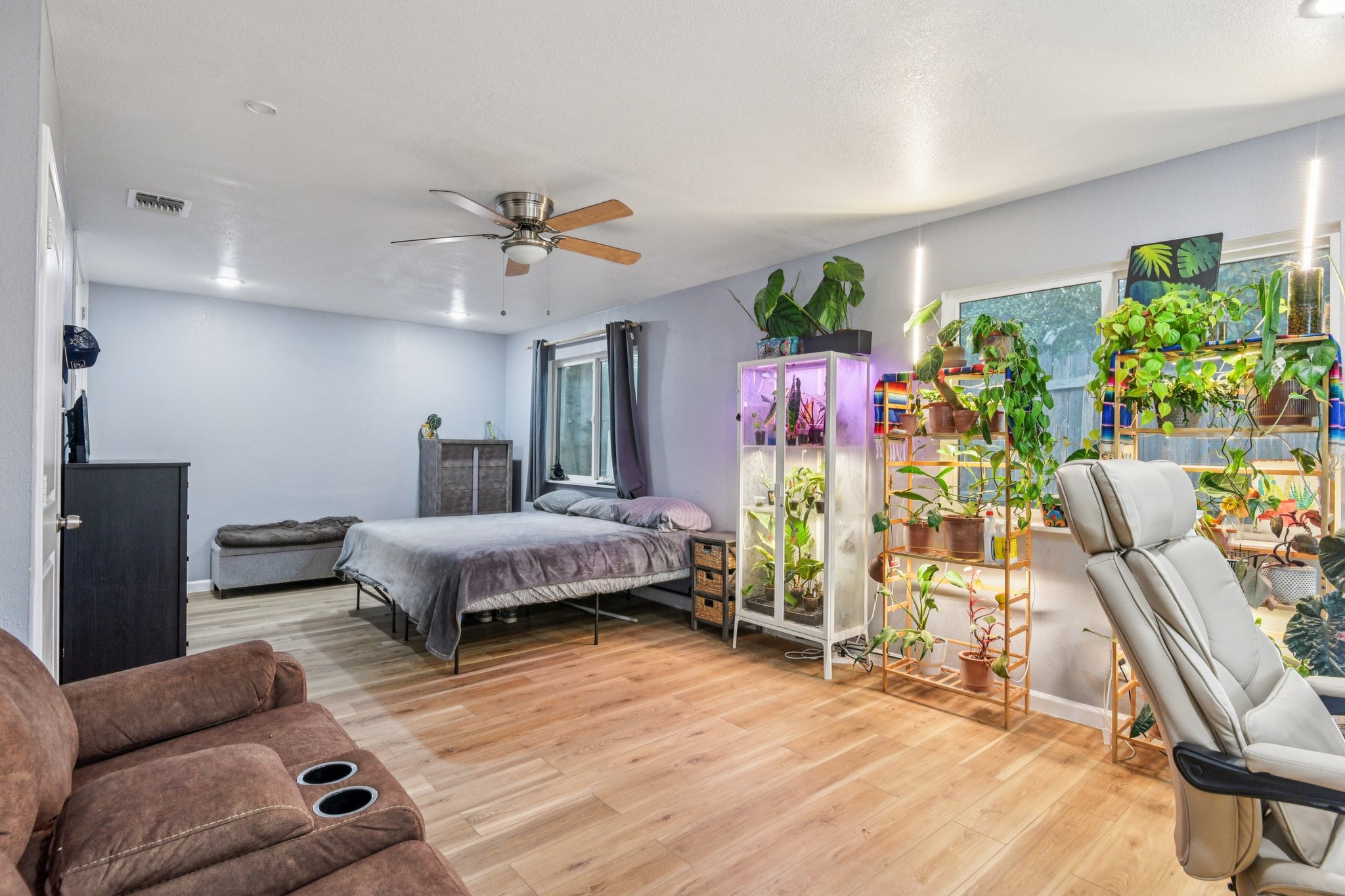 Apple Vly Dr-S1402-023.jpg