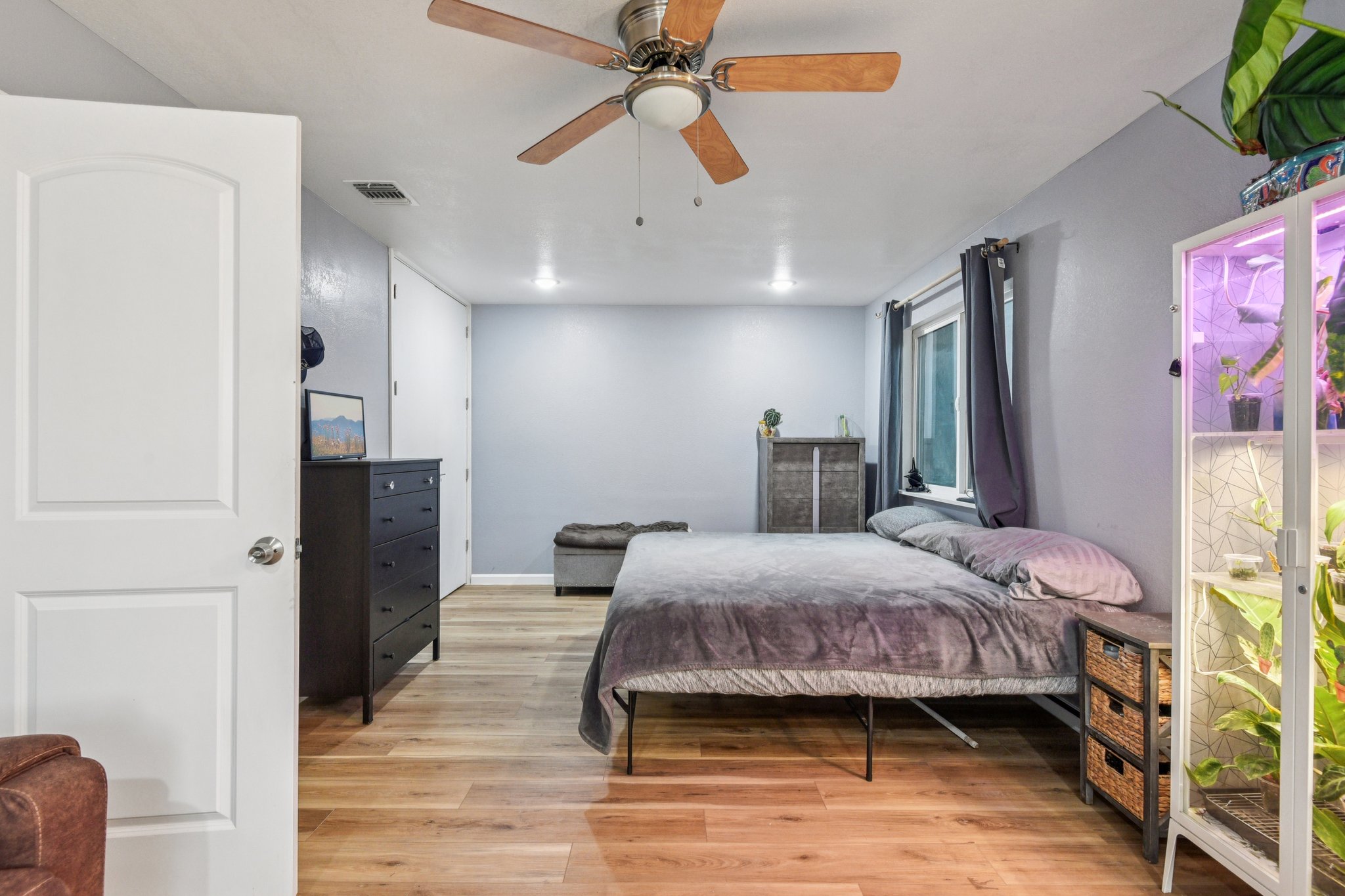 Apple Vly Dr-S1402-026.jpg