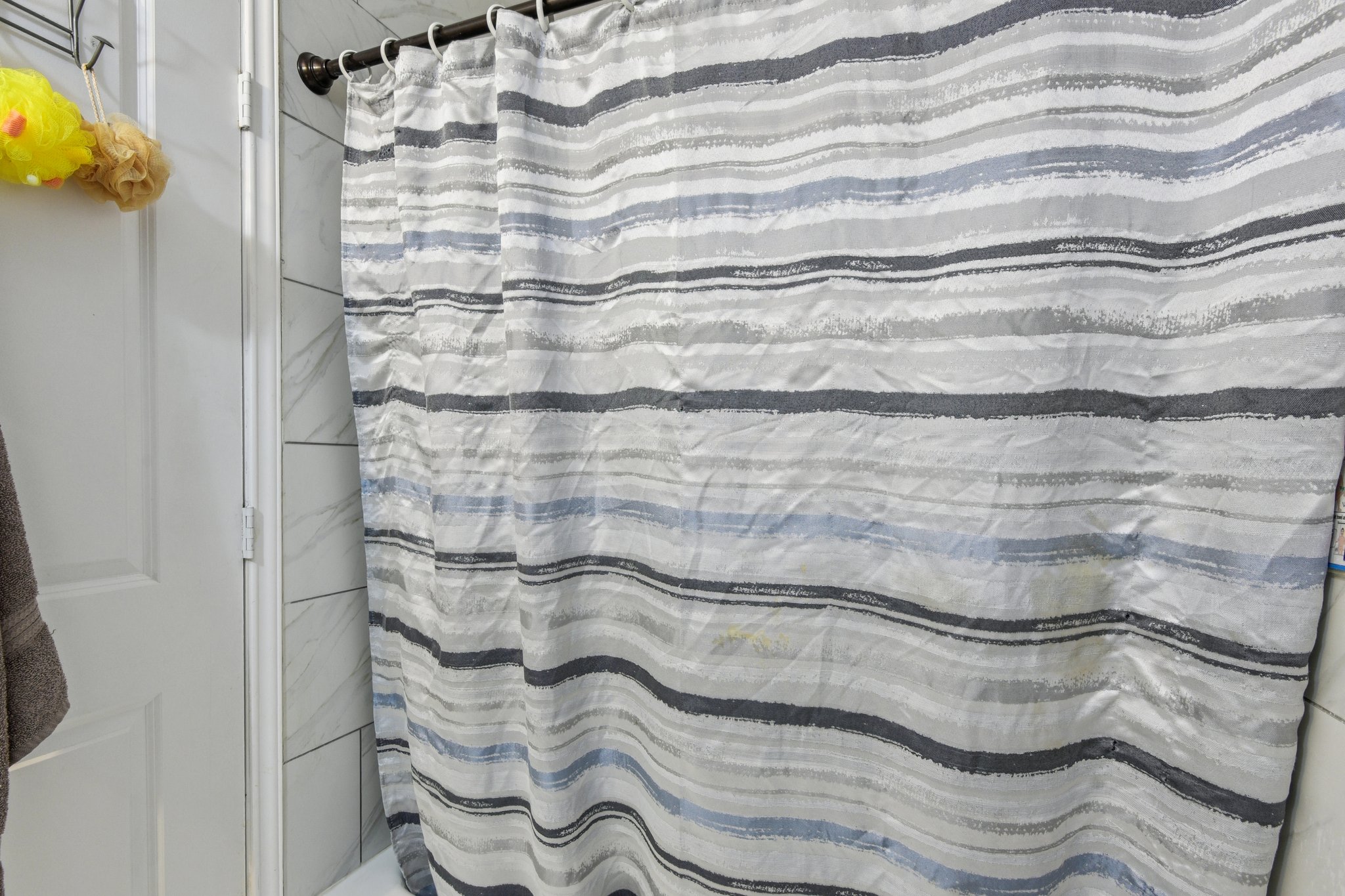 Apple Vly Dr-S1402-028.jpg