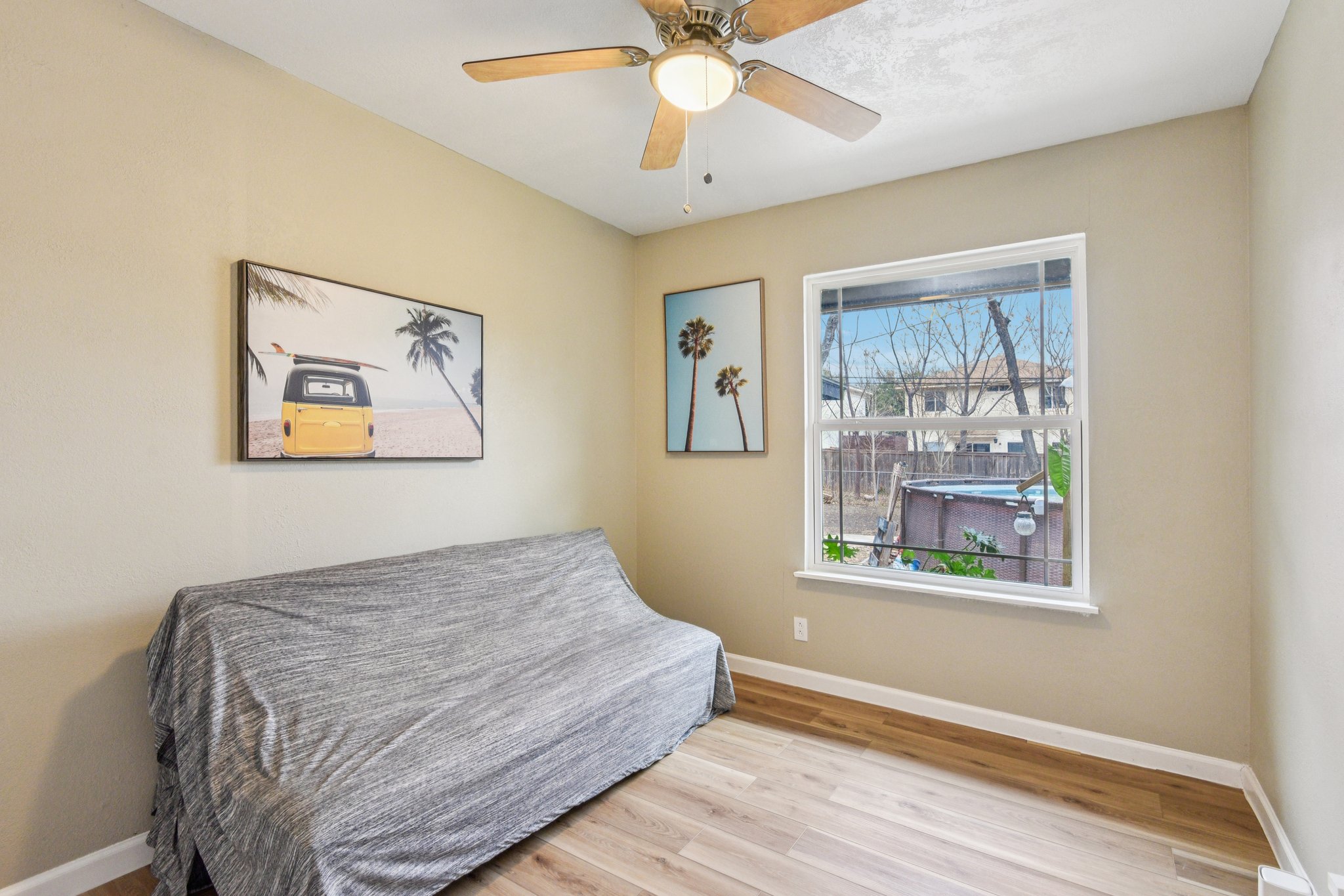 Apple Vly Dr-S1402-029.jpg