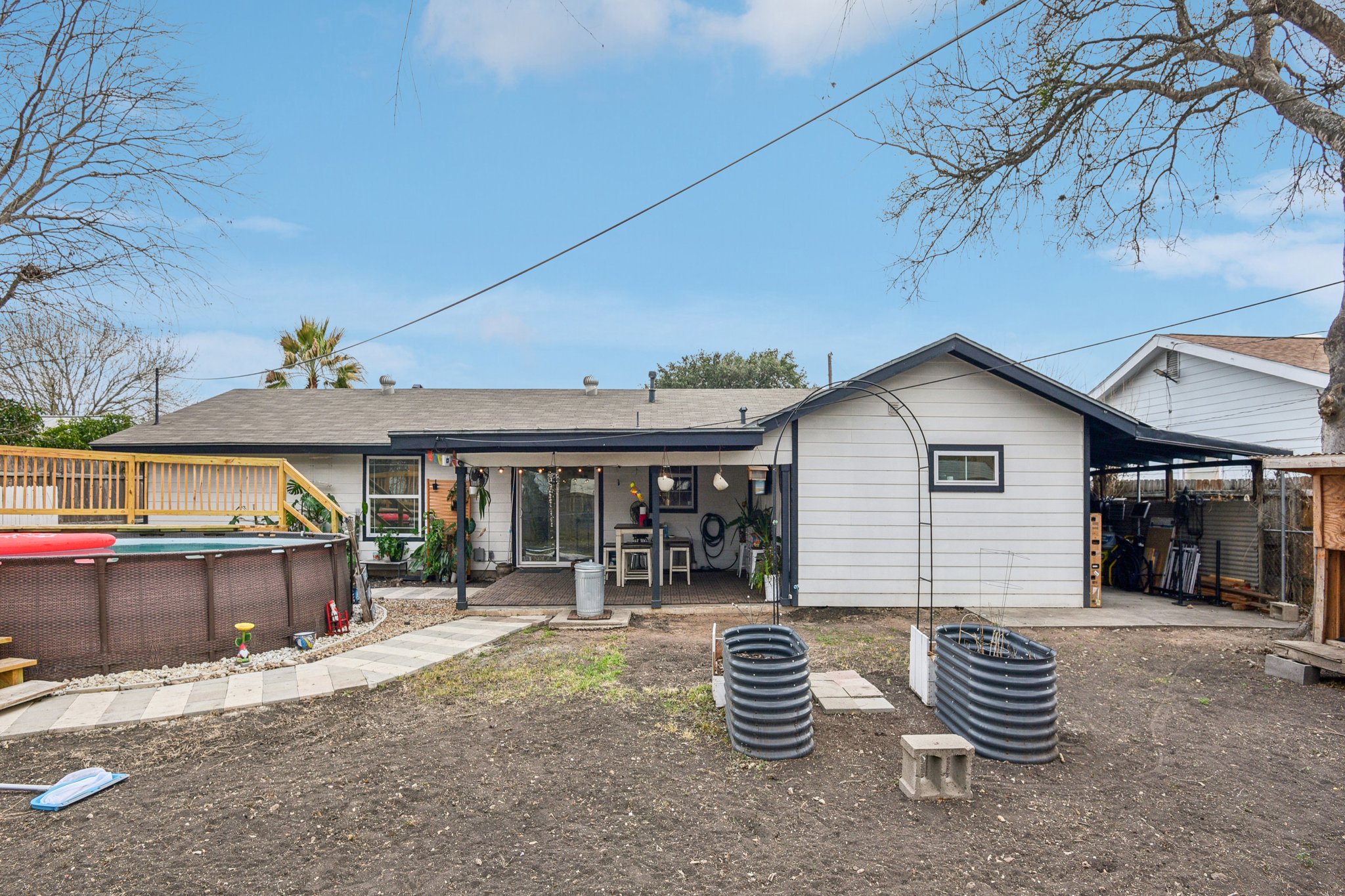 Apple Vly Dr-S1402-041.jpg