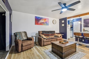 Apple Vly Dr-S1402-007.jpg