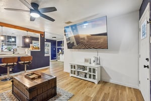 Apple Vly Dr-S1402-008.jpg