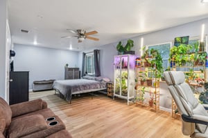 Apple Vly Dr-S1402-023.jpg