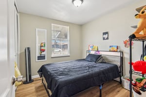 Apple Vly Dr-S1402-032.jpg