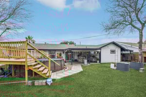 Apple Vly Dr-S1402-045.jpg