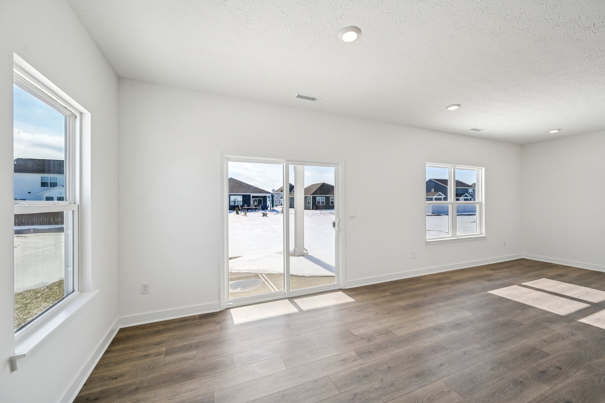 Flag Stop Dr-S0502-010.jpg