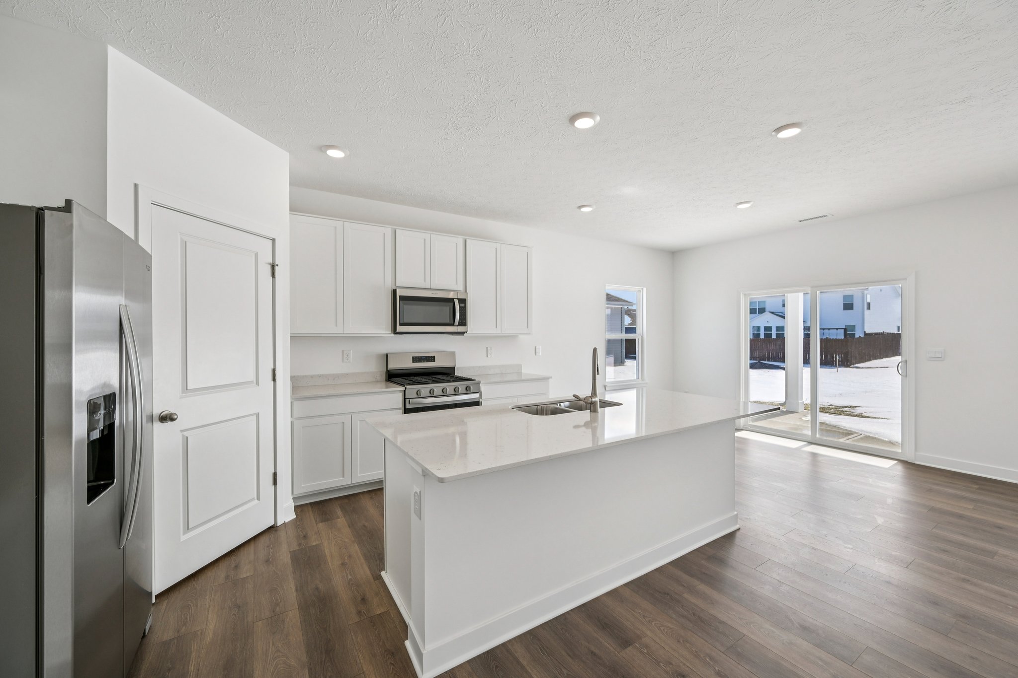 Flag Stop Dr-S0502-013.jpg