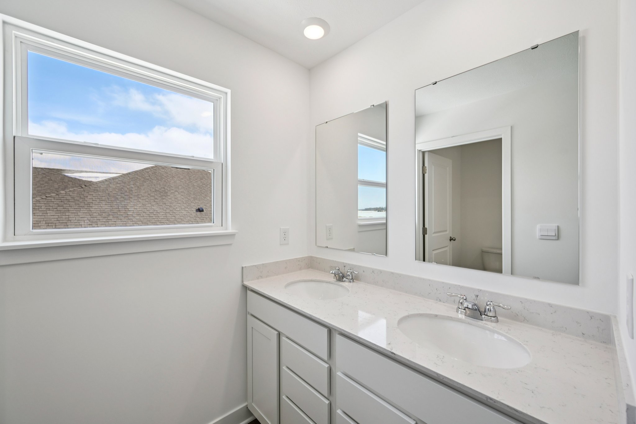 Flag Stop Dr-S0502-033.jpg