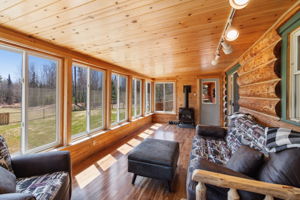 18_Interior
