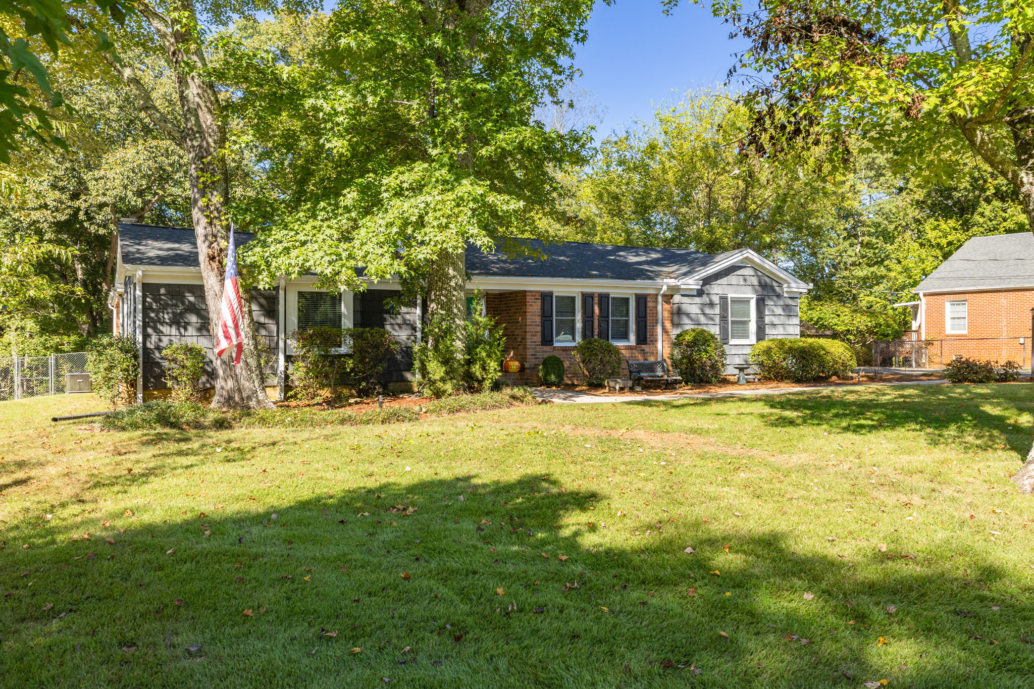 627 Highland Park Dr-3