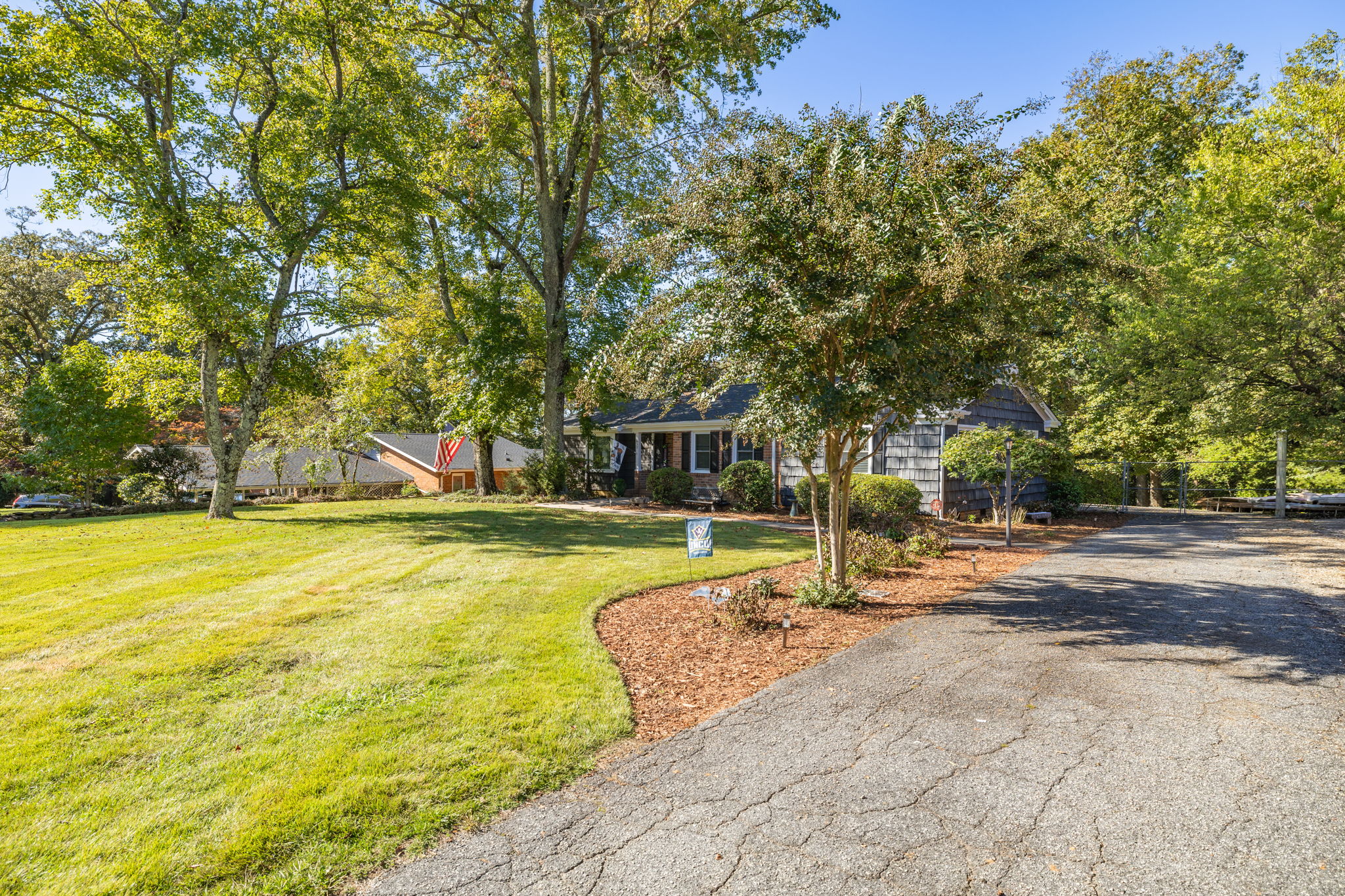 627 Highland Park Dr-4